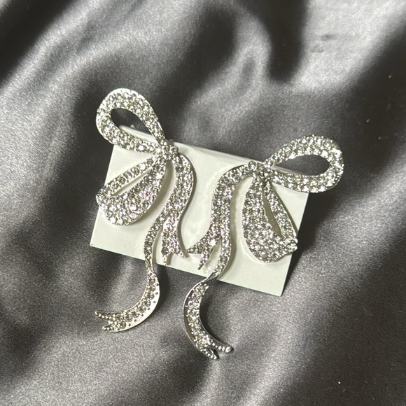 Big Bow Silver & Crystal Diamond Stunners - Bold Statement earrings - Picture 1 of 4